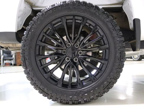 Used 2026 Chevrolet Silverado 1500 LT w/ Z71 Off-Road Package AWD/4WD image 78