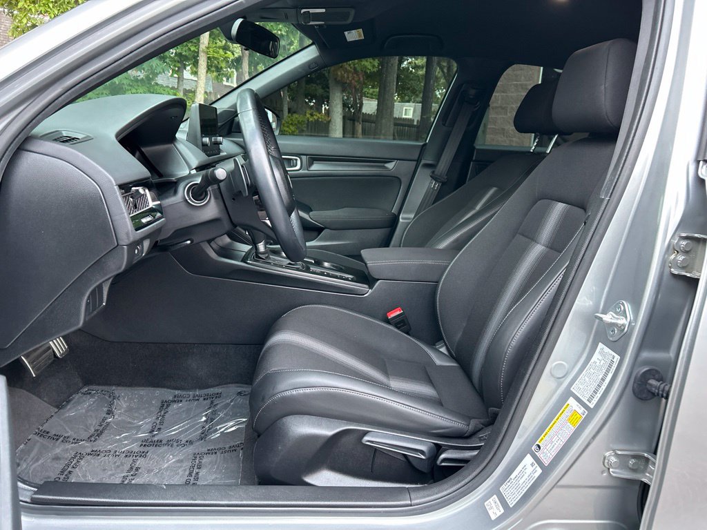 Used 2025 Honda Civic Sport image 15