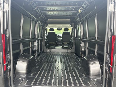 Used 2026 RAM ProMaster 2500 FWD image 18