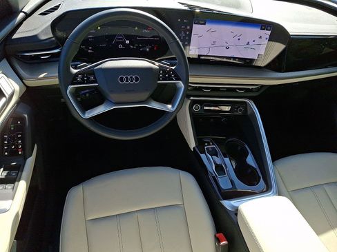 Used 2025 Audi Q5 Premium w/ Convenience Package AWD/4WD image 11