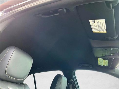 Used 2022 Cadillac XT4 Sport w/ Comfort Package AWD/4WD image 17