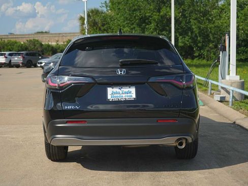 Used 2025 Honda HR-V Sport image 5