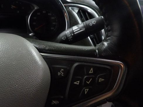 Used 2016 Chevrolet Malibu LT image 16