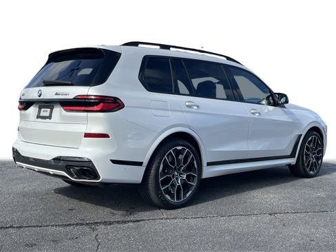 Certified 2024 BMW X7 M60i w/ Executive Package image 30