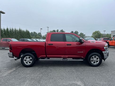 Used 2026 RAM 2500 Big Horn AWD/4WD image 2