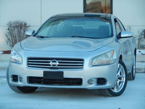 Used 2011 Nissan Maxima 3.5 SV w/ Premium Pkg image 4
