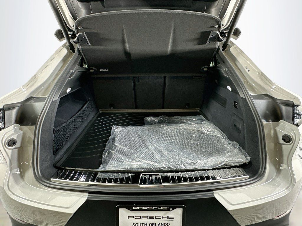 New 2026 Porsche Cayenne Turbo GT AWD/4WD image 27