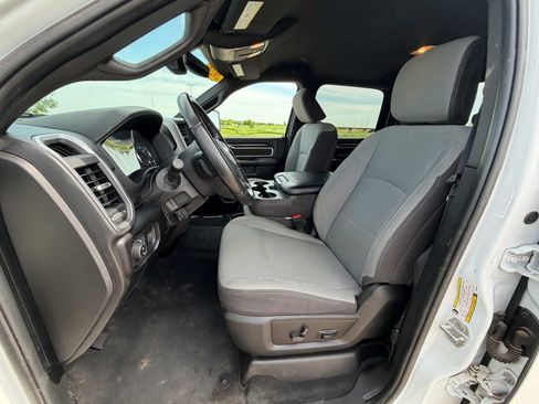 Used 2024 RAM 2500 Big Horn AWD/4WD image 17