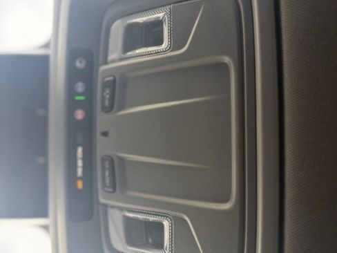 Used 2024 Chevrolet Silverado 1500 LT w/ Z71 Off-Road Package image 29