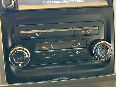 Used 2019 Nissan Frontier SV image 32