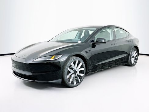 Used 2024 Tesla Model 3 RWD image 3