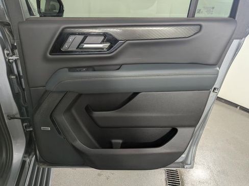 Used 2025 GMC Yukon XL AT4 w/ AT4 Premium Package image 26