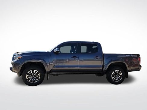 Used 2021 Toyota Tacoma TRD Sport w/ Technology Package AWD/4WD image 2