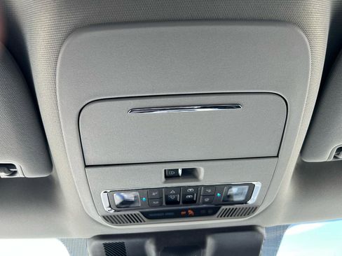 Used 2024 Ford F450 Lariat image 30