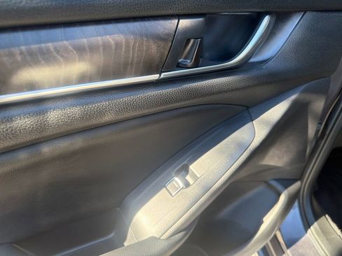 Used 2022 Honda Accord EX-L image 24