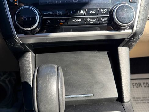 Used 2018 Subaru Outback 3.6R Limited AWD/4WD image 26
