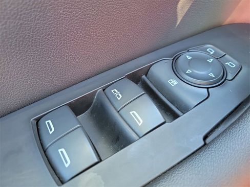 Used 2023 Chevrolet Blazer RS w/ Enhanced Convenience Package image 19