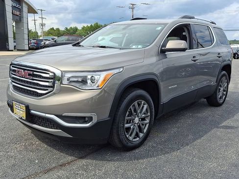 Used 2019 GMC Acadia SLT w/ LPO, Floor Liner Package AWD/4WD image 3