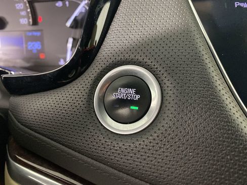 Used 2017 Cadillac XT5 Luxury w/ Driver Awareness Package image 20