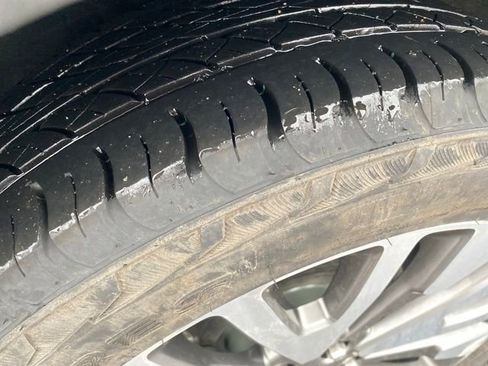 Used 2022 Ford Escape Titanium image 20