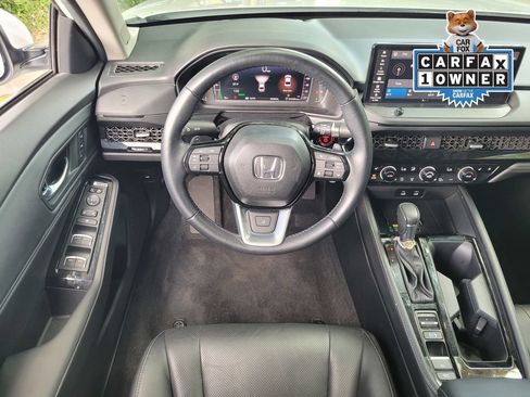 Used 2025 Honda Accord Touring image 11
