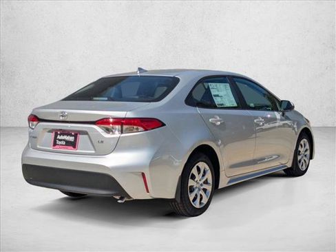 Used 2026 Toyota Corolla LE FWD image 2