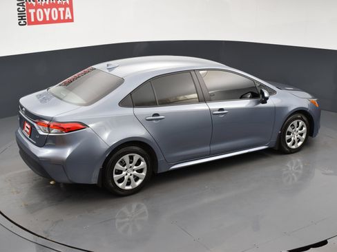 Used 2025 Toyota Corolla LE FWD image 19