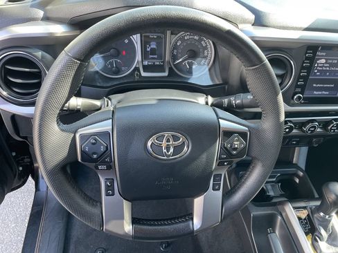 Used 2023 Toyota Tacoma SR5 RWD image 16