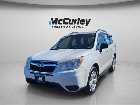 Used 2015 Subaru Forester 2.5i w/ Alloy Wheel Package AWD/4WD image 9