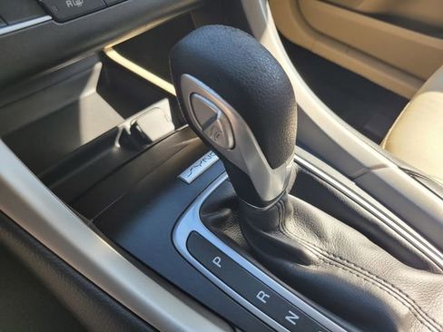 Used 2016 Ford Fusion SE image 18