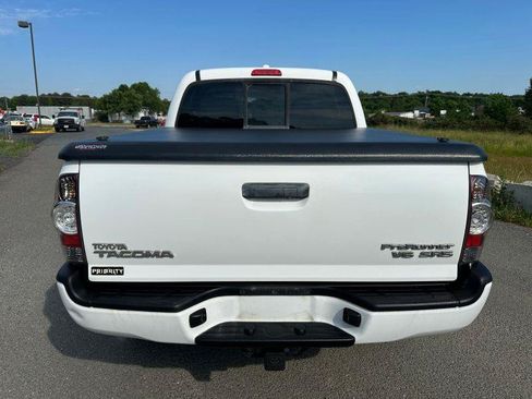 Used 2009 Toyota Tacoma PreRunner w/ TRD Sport Pkg RWD image 7