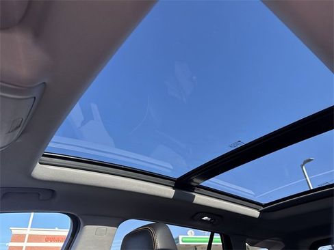 Certified 2022 GMC Terrain AT4 w/ Infotainment Package II image 19