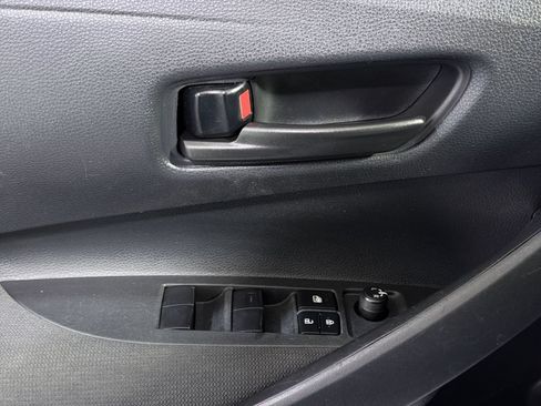 Used 2025 Toyota Corolla LE FWD image 32