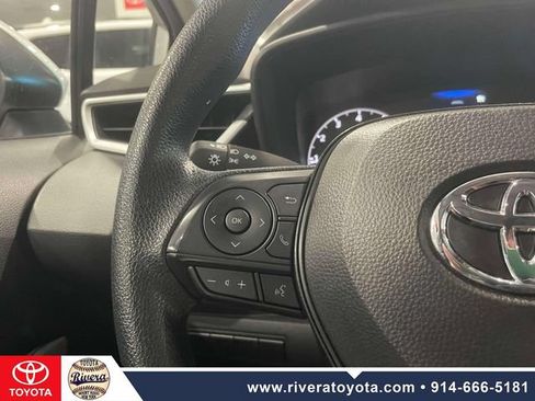 Used 2024 Toyota Corolla LE w/ LE Convenience Package FWD image 21