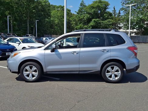 Used 2016 Subaru Forester 2.5i Premium w/ All-Weather Package AWD/4WD image 8
