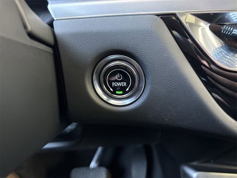 Certified 2024 Cadillac Lyriq Luxury image 17