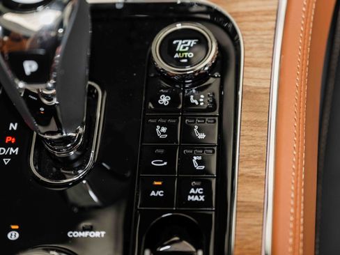 New 2024 Bentley Continental GT V8 image 39