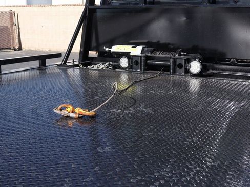 Used 2023 Ford F650 2WD Regular Cab Super Duty image 14