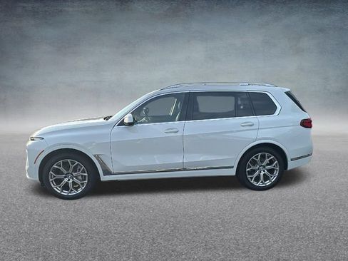 Used 2023 BMW X7 xDrive40i AWD/4WD image 8