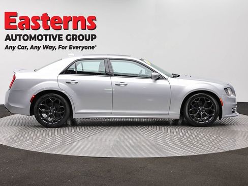 Used 2020 Chrysler 300 S image 4