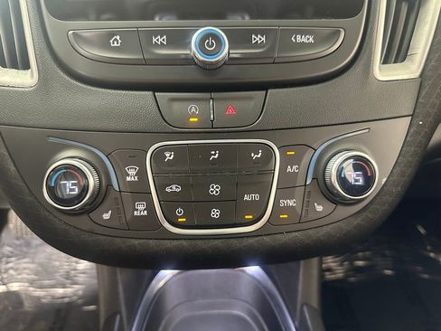 Used 2024 Chevrolet Malibu LT image 30