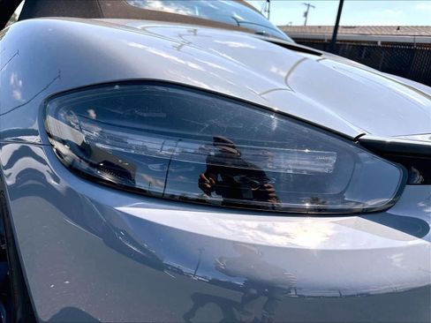 Used 2024 Porsche 718 Boxster RWD image 30