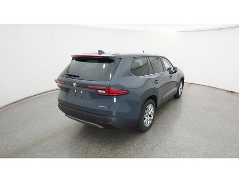 New 2026 Toyota Grand Highlander Limited image 8