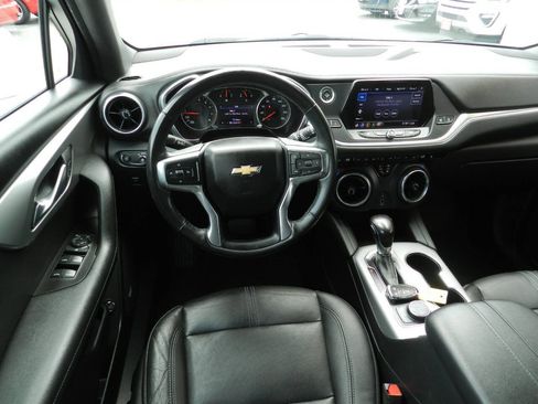 Used 2020 Chevrolet Blazer LT w/ Sound & Technology Package AWD/4WD image 9