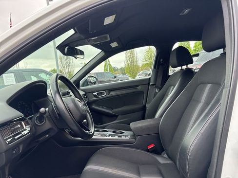 Used 2023 Honda Civic Sport image 12