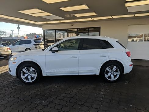 Used 2018 Audi Q5 2.0T Premium Plus w/ Premium Plus Package image 12