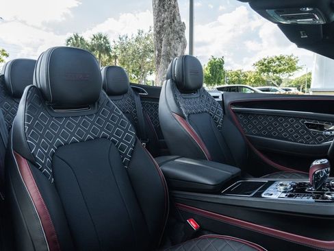 Used 2024 Bentley Continental GT Speed image 25