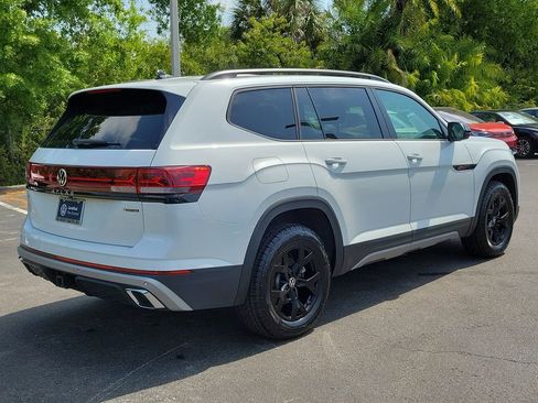 New 2026 Volkswagen Atlas Peak Edition AWD/4WD image 3
