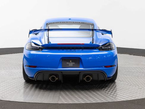 Used 2025 Porsche 718 Cayman GT4 RS RWD image 5