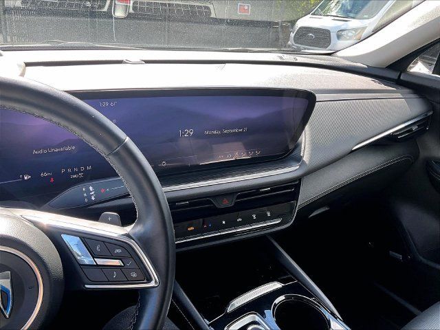 Used 2024 Buick Envision Preferred AWD/4WD image 27